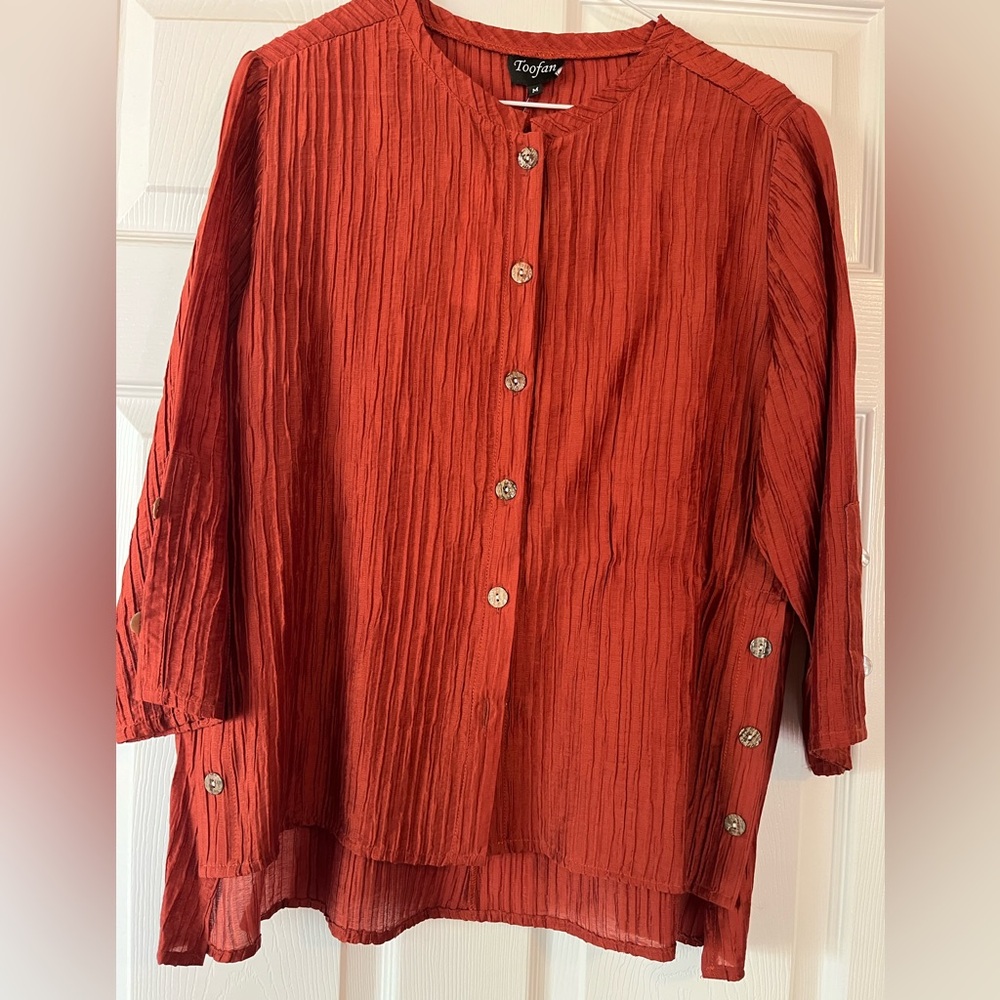 Beautiful burnt orange top